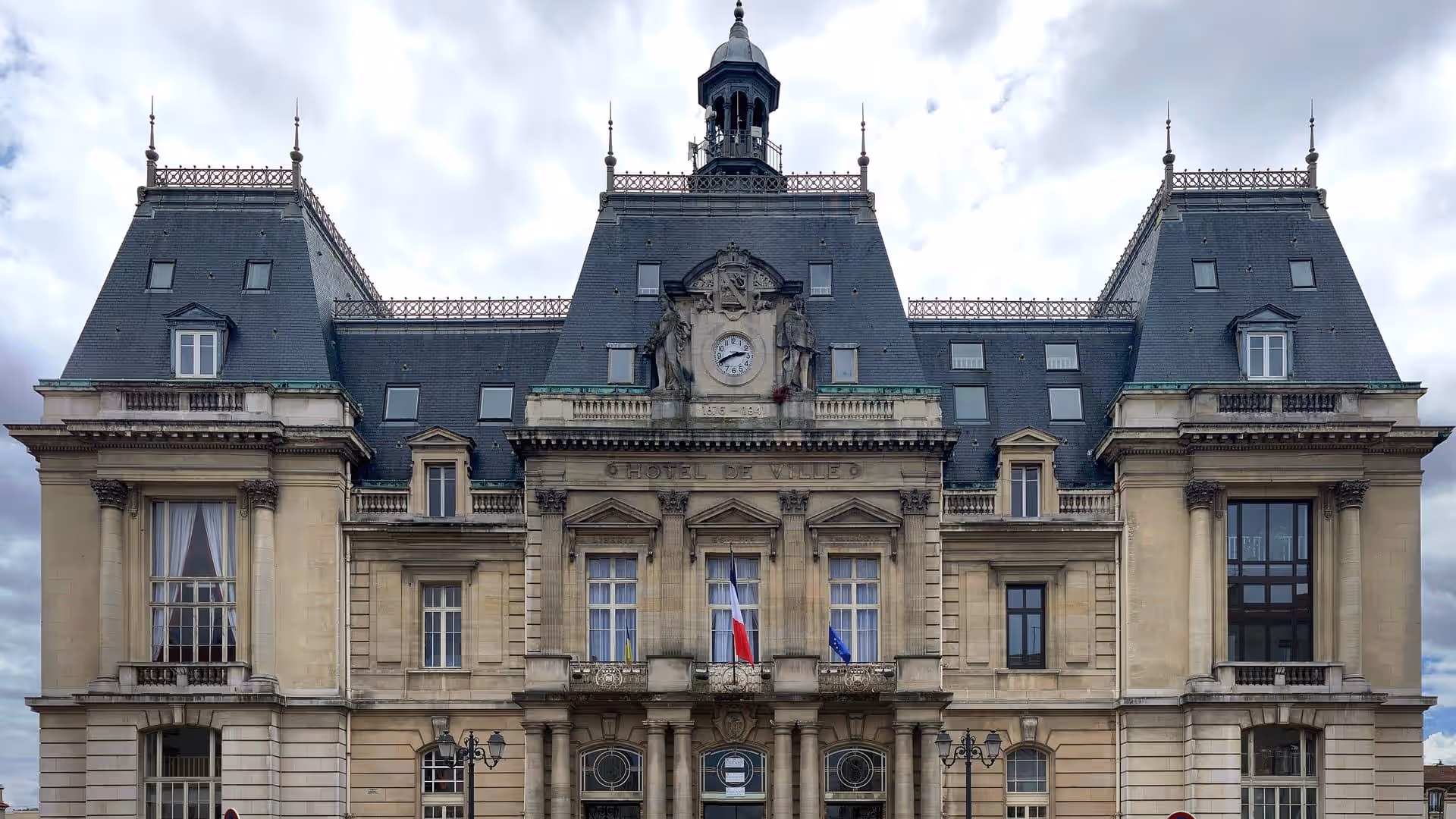 Saint-Maur-des-Fosses (94) — hotel de ville