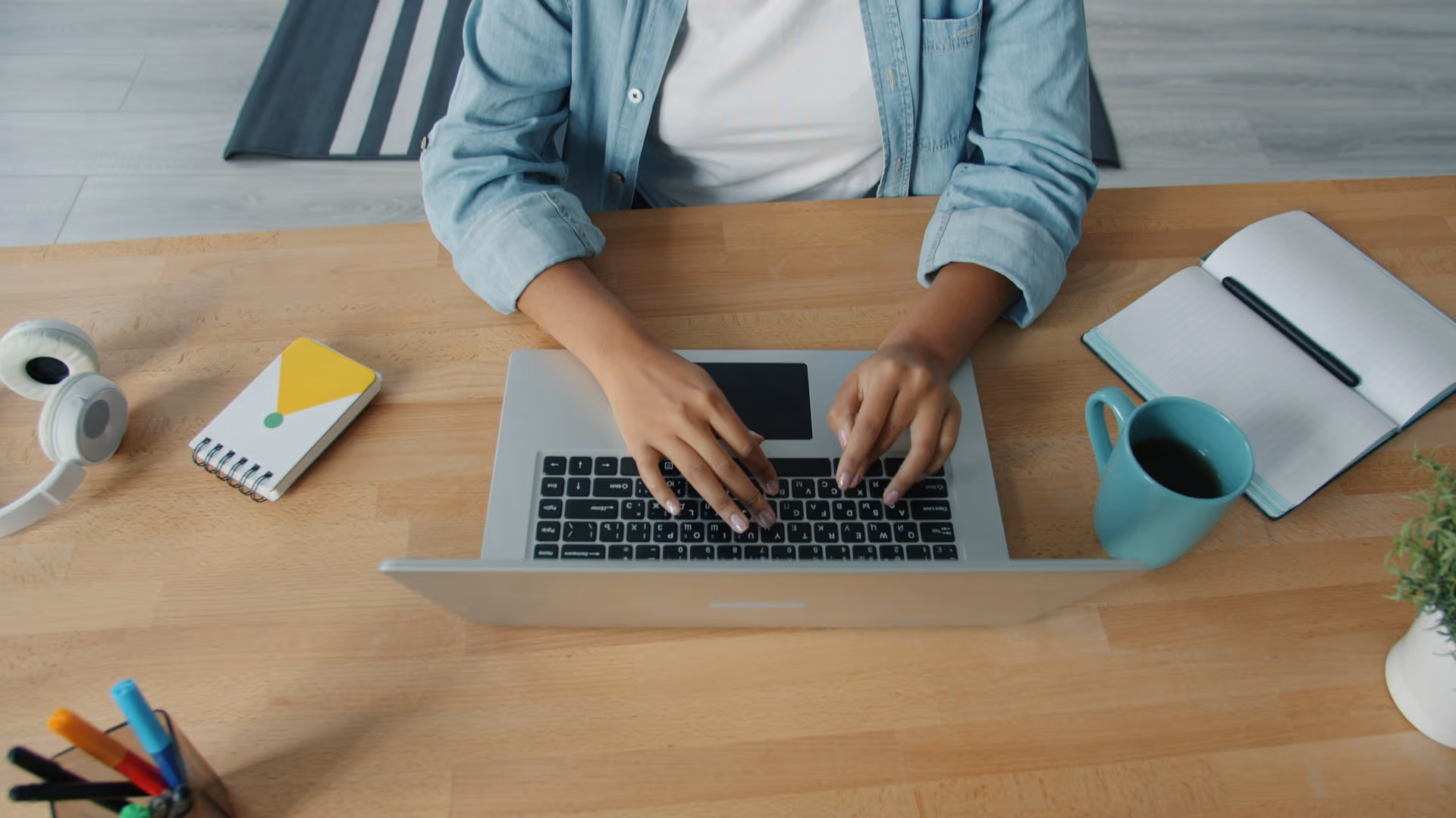 Independant TNS travaille en home office — prevoyance Madelin AGI