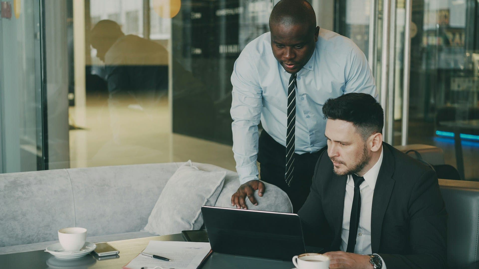 Consultants en réunion — responsabilité civile professionnelle